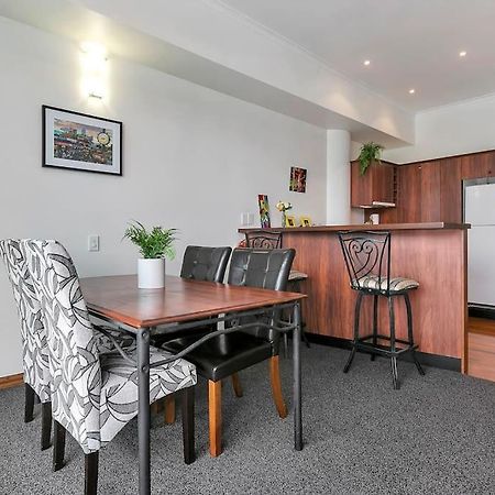 Spacious One Bedroom Apartment On Princes Wharf โอ๊คแลนด์ ภายนอก รูปภาพ
