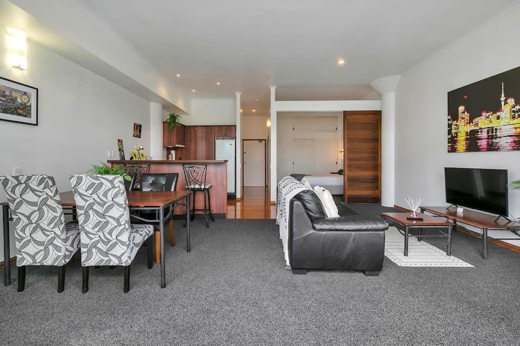 Spacious One Bedroom Apartment On Princes Wharf โอ๊คแลนด์ ภายนอก รูปภาพ