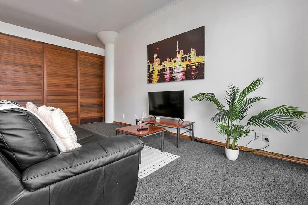 Spacious One Bedroom Apartment On Princes Wharf โอ๊คแลนด์ ภายนอก รูปภาพ